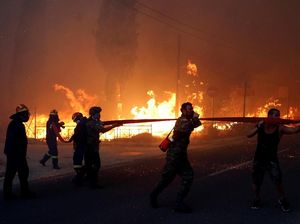 Kebakaran Hutan Tewaskan 74 Orang, Yunani Berkabung 3 Hari Kebakaran Hutan Tewaskan 74 Orang, Yunani Berkabung 3 Hari