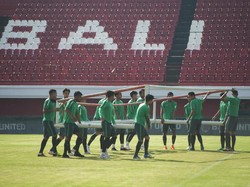 Ezra Walian Absen di Asian Games 2018, Luis Milla Cari Gantinya?