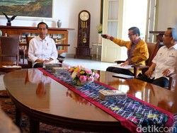 Bawaslu Temui Jokowi Laporkan Evaluasi Pilkada 2018