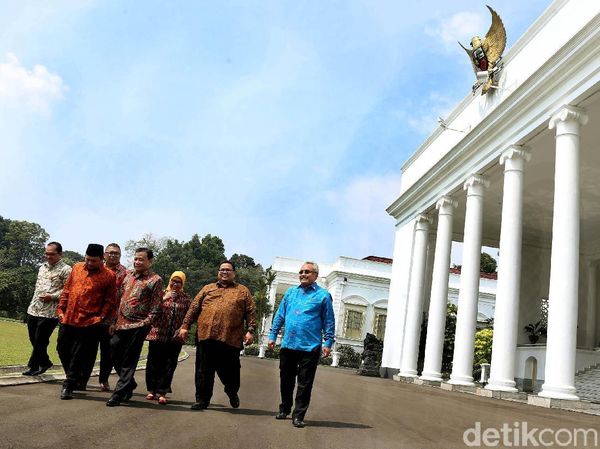 Pimpinan Bawaslu Temui Jokowi di Istana Bogor