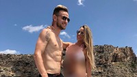 Melalui akun instagramnya masing-masing, Rakitic dan Mauri memamerkan liburan musim panas mereka. (Instagram/@ivanrakitic)