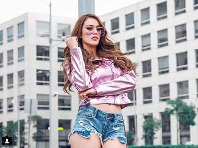 Duh, Yanet Garcia si Presenter Tercantik di Dunia Lagi Patah Hati