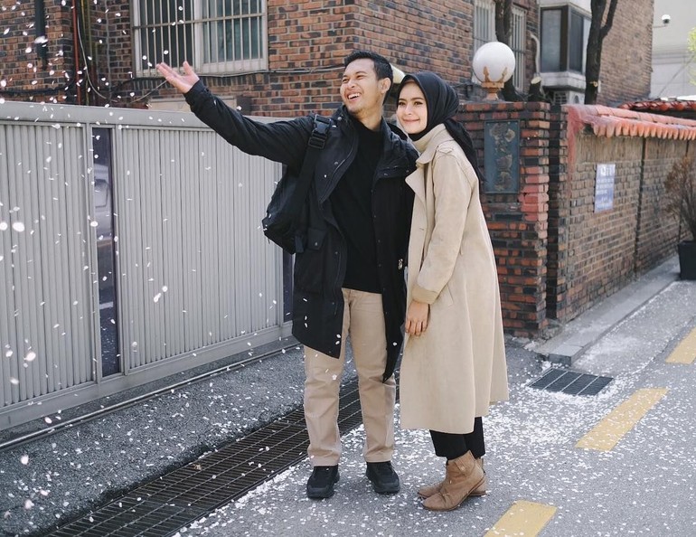 30 Ide Keren Baju Couple Oversize Hijab Ide Baju Couple