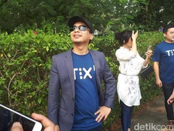 Meski Berhantu, Ini Alasan Nyeleneh Raditya Dika Ogah Pindah Rumah