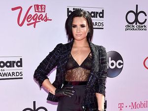 Demi Lovato Rilis Sex Toys: Semua Berhak Raih Kepuasan Seks Demi Lovato Rilis Sex Toys: Semua Berhak Raih Kepuasan Seks