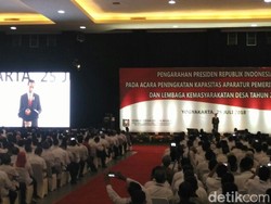 Berkunjung ke Yogya, Jokowi Makan Siang Bareng Sultan