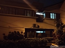 Inneke Sewa Rumah Mewah Rp 120 Juta Dekat Lapas Sukamiskin