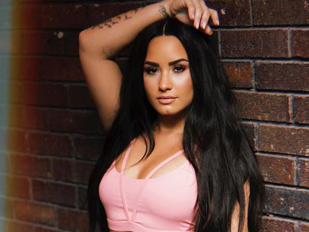 Waduh! Demi Lovato Ditolak Gabung di Aplikasi Kencan Online Waduh! Demi Lovato Ditolak Gabung di Aplikasi Kencan Online