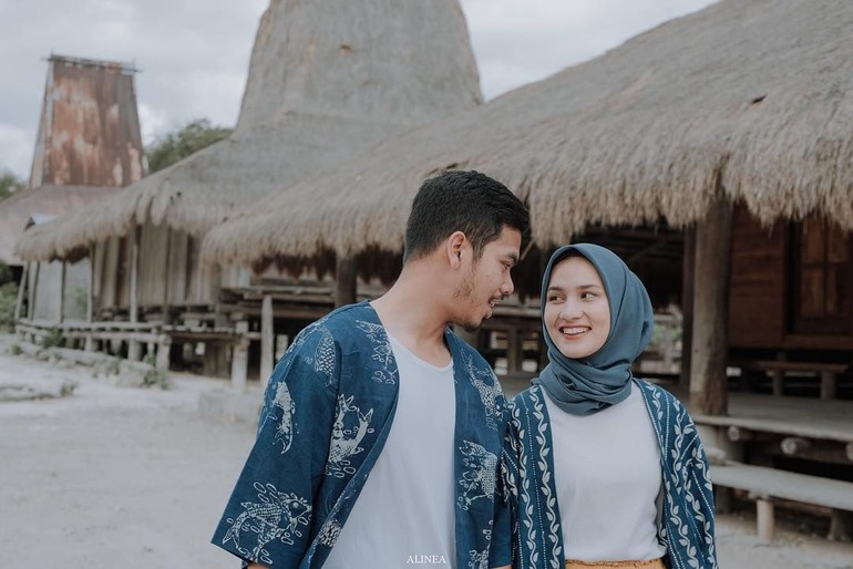 Gaya Foto Bareng Pacar Kekinian - foto candid kekinian