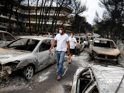 Parahnya Kerusakan Akibat Kebakaran Hutan di Yunani