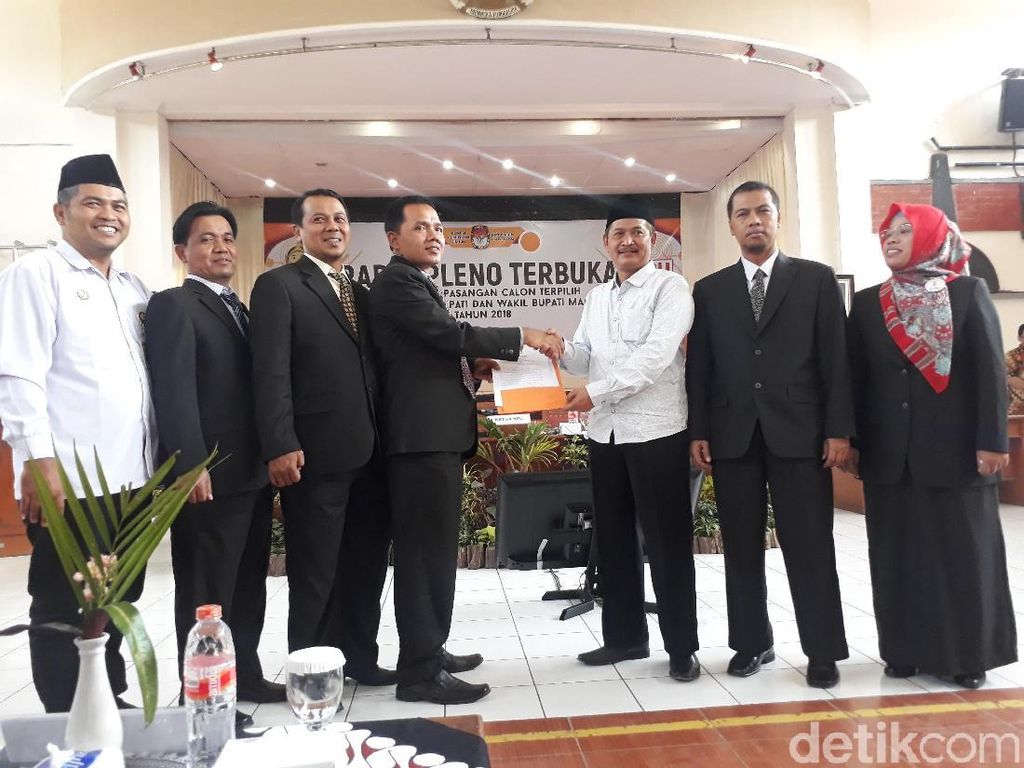 Sah, KPU Tetapkan Zaenal-Edy Sebagai Bupati dan Wabup Magelang Sah, KPU Tetapkan Zaenal-Edy Sebagai Bupati dan Wabup Magelang