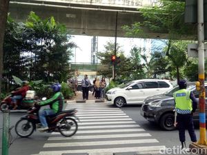 Dear Pengendara, Jangan Terobos Pelican Crossing Lagi Ya!
