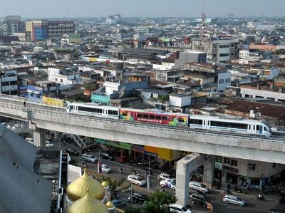 Menjajal LRT Palembang yang Mulai Beroperasi untuk Umum
