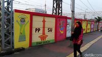 Foto: Warna-warni Mural Asian Games Pasukan Oranye di Jatinegara