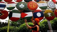 Kerennya Hiasan Bendera Peserta Asian Games dari Tampah