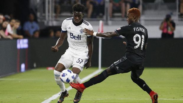 Alphonso Davies (kiri) didatangkan Bayern Munchen dari Vancouver Whitecaps. (