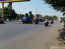 Lalin di Perempatan Kacau, Dishub Pasuruan: Itu Tanggung Jawab Polisi