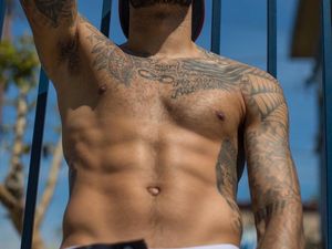 Alamak! Deretan Bodyguard Seleb Kekar nan Tampan