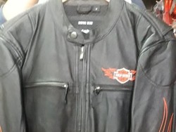 Jaket Motor dari Kulit Buaya Itu Cuma Fashion Saja