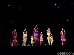 Tarian Minang Jadi Daya Tarik di Pentas ke-3 Indonesia Dance Company