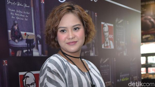 Hamil Sembilan Bulan, Mytha Lestari Masih Aktif Nyanyi