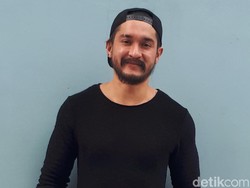 Miller Khan Bicara soal Foto Erotis di Instagram Miliknya