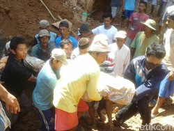 Penggali Batu di Jepara Tewas Tertimbun Longsoran Tebing