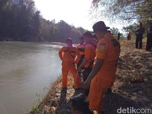 Dikejar Warga karena Diduga Edarkan Upal, Pria Ini Terjun ke Sungai