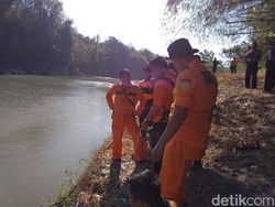 Dikejar Warga karena Diduga Edarkan Upal, Pria Ini Terjun ke Sungai