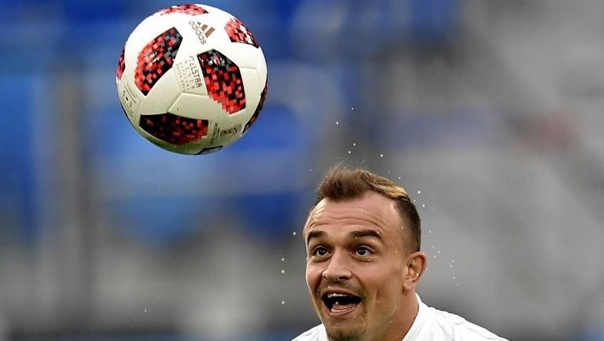 Xherdan Shaqiri berpeluang debut bersama Livepool di laga melawan Manchester United (Foto: Gabriel Bouys/AFP Photo)