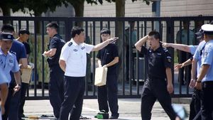 Foto: Ledakan Terjadi di Dekat Kedubes AS di Beijing
