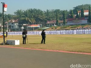 Jokowi Minta Pamong Praja Muda IPDN Jaga Integritas