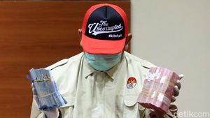 KPK Tunjukkan Uang Suap Bupati Lampung Selatan