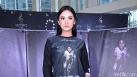 Cantiknya Nadya Arina, Bintang Film Kafir