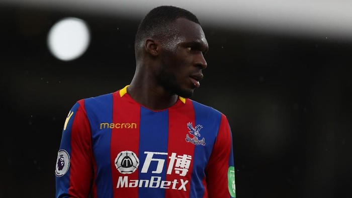 LONDON, ENGLAND - DECEMBER 31: Christian Benteke of Crystal Palace during the Premier League match between Crystal Palace and Manchester City at Selhurst Park on December 31, 2017 in London, England. (Photo by Catherine Ivill/Getty Images)