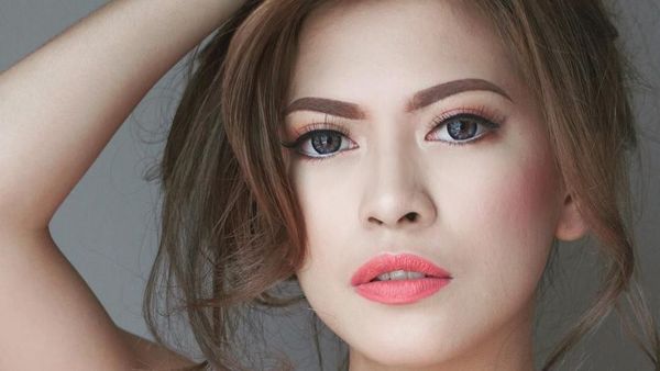 Kepincut Paras Cantik Wanita yang Disebut Montir Terseksi