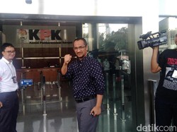 Jelang Novel Ngantor Lagi, Abraham Samad Tiba di KPK