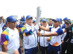 Usai Dibawa Menyelam di Raja Ampat, Obor Asian Games 2018 Singgah di Sorong