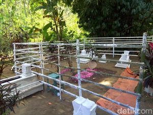 Sudah Dicabut, Warga Tak Lagi Kunjungi Makam Berjamur di Jember