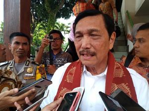 SBY Sebut Orang Miskin 100 Juta, Luhut: Informasi Tidak Mendidik SBY Sebut Orang Miskin 100 Juta, Luhut: Informasi Tidak Mendidik