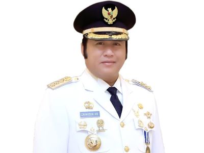 Foto: Ini Bupati Lampung Selatan, Adik Ketua MPR yang Kena OTT KPK