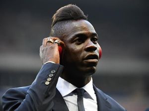 Balotelli Dapat Lampu Hijau Gilardino, Bakal Gabung Genoa Balotelli Dapat Lampu Hijau Gilardino, Bakal Gabung Genoa