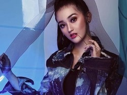 Ada Foto Ranty Maria Lengket dengan Pria, Netizen Kira Cak Lontong