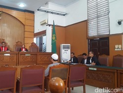 Bacakan Pleidoi, Pengacara: JAD Bukan Wadah Terorisme