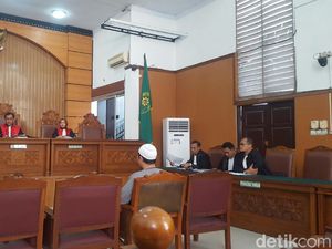 Bacakan Pleidoi, Pengacara: JAD Bukan Wadah Terorisme Bacakan Pleidoi, Pengacara: JAD Bukan Wadah Terorisme