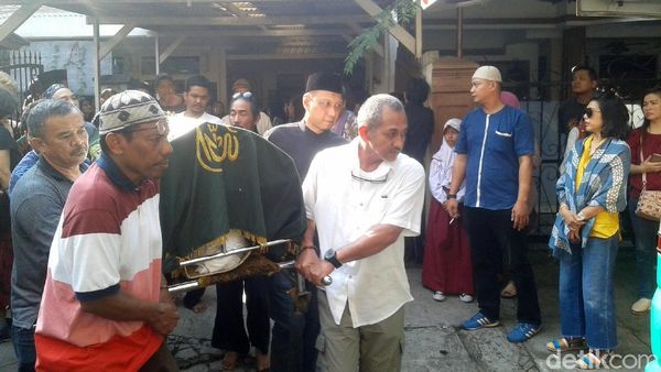 Suasana Rumah Duka Tino Saroenggallo