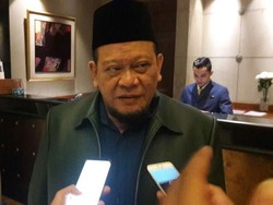 Jenguk Wiranto, La Nyalla: Bukan Settingan, Ususnya Dipotong 47 Cm