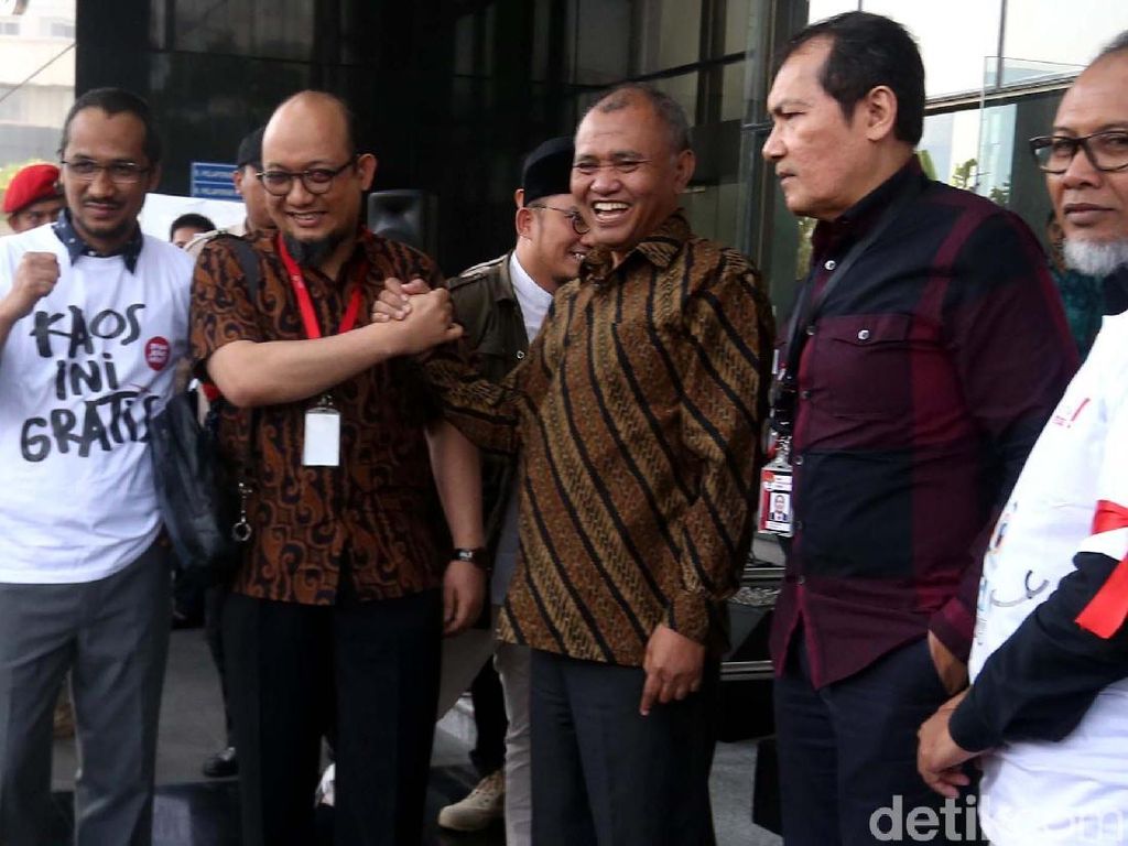 Ketua KPK Pertanyakan Kelanjutan Kasus Novel Baswedan Ketua KPK Pertanyakan Kelanjutan Kasus Novel Baswedan