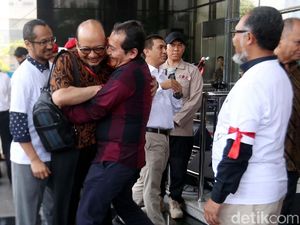 Sambutan dan Pelukan Pimpinan KPK untuk Novel Baswedan