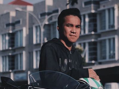 Ini Felix, Pemuda yang Duet Bareng Khalid